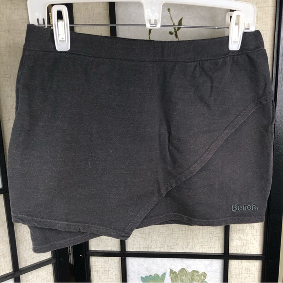 4 for 25$ BENCH | Charcoal Mini Skirt. Activewear Skirt. Size Medium. - Picture 6 of 8